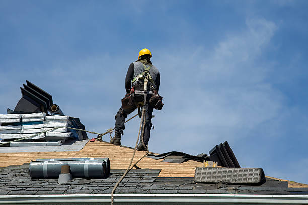 Professional Gutter Installation technician working in Skillman, NJ